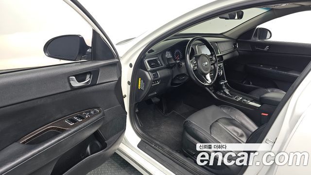Kia K5 2016 — photo 10