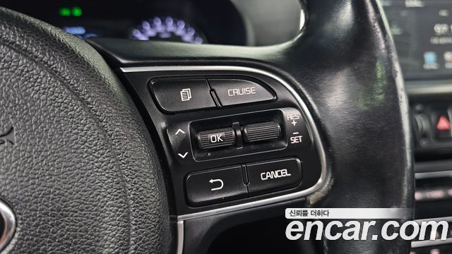 Kia K5 2016 — photo 13