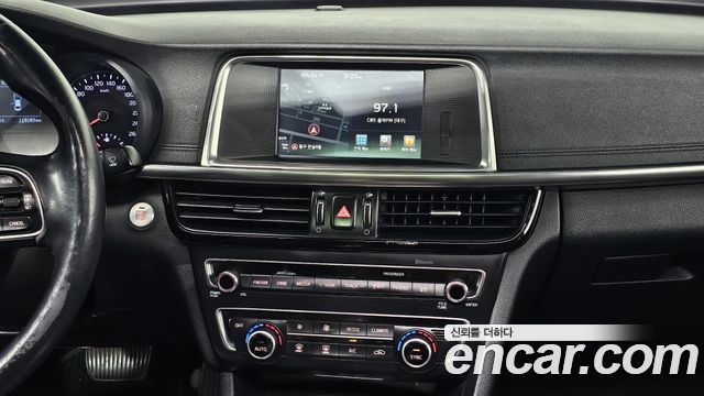 Kia K5 2016 — photo 14