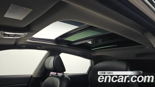 Kia K5 2016 — photo 18