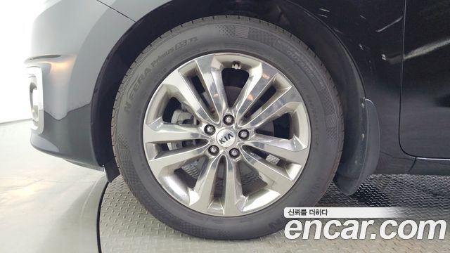 Kia Canival 2018 — photo 5
