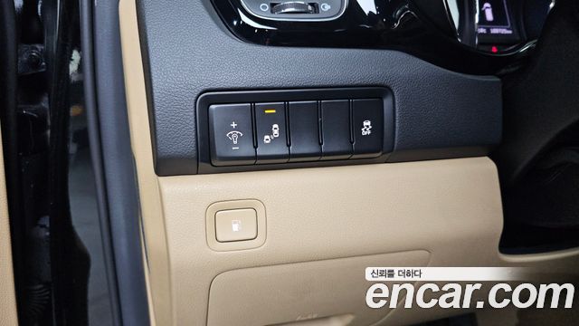Kia Canival 2018 — photo 13