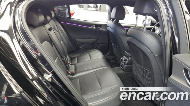 Kia Stinger 2019 — photo 12