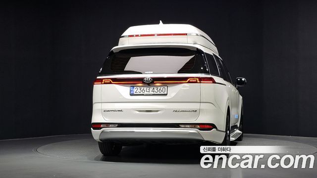 Kia Canival 2021 — photo 4