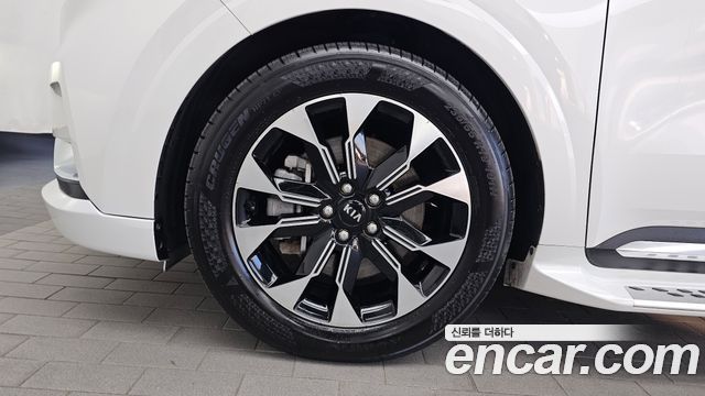 Kia Canival 2021 — photo 5