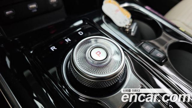Kia Canival 2021 — photo 12
