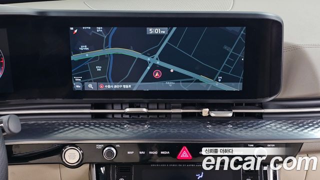 Kia Canival 2021 — photo 19