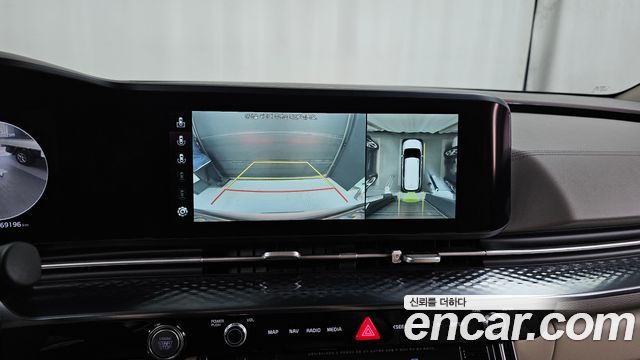 Kia Canival 2021 — photo 20