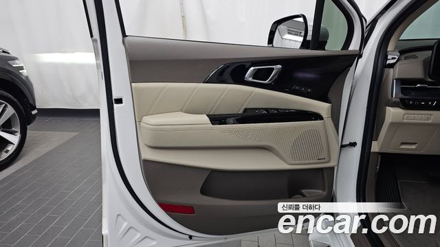 Kia Canival 2021 — photo 14