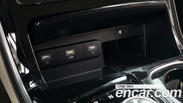 Kia Canival 2021 — photo 26
