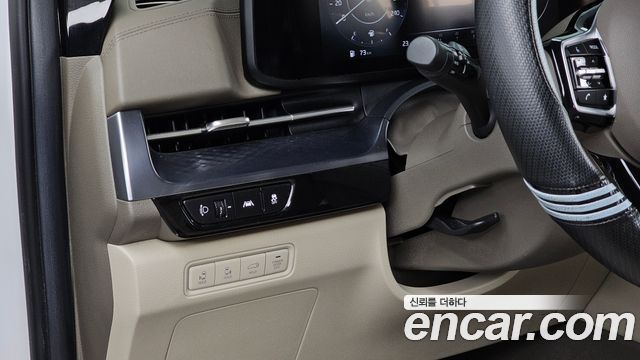 Kia Canival 2021 — photo 27