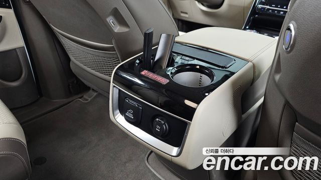 Kia Canival 2021 — photo 30