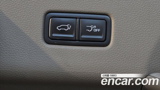 Kia Canival 2021 — photo 31