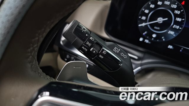 Kia Canival 2021 — photo 34