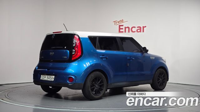 Kia Soul 2015 — photo 2