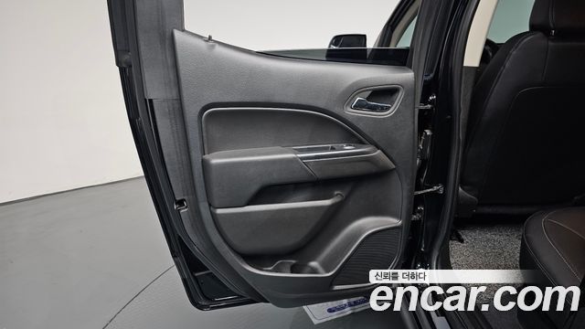 Chevrolet Korea Colorado 2020 — photo 15