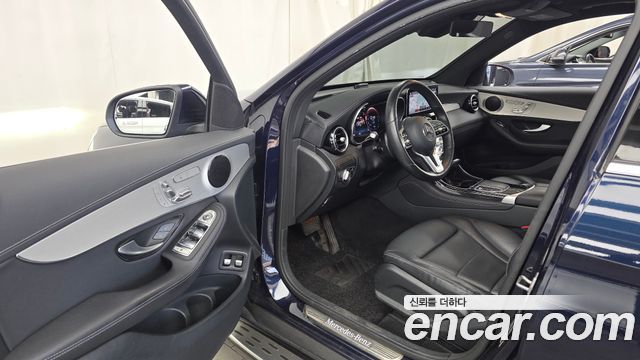 Mercedes-Benz GLC-Class 2021 — photo 13