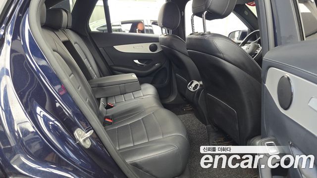 Mercedes-Benz GLC-Class 2021 — photo 18