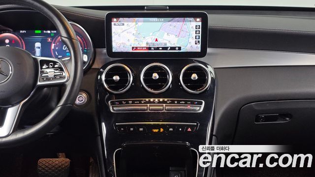 Mercedes-Benz GLC-Class 2021 — photo 20