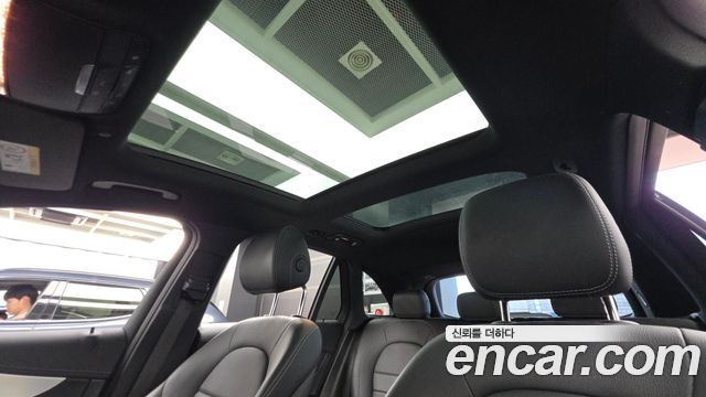 Mercedes-Benz GLC-Class 2021 — photo 24