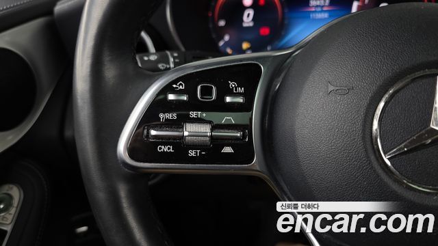 Mercedes-Benz GLC-Class 2021 — photo 31