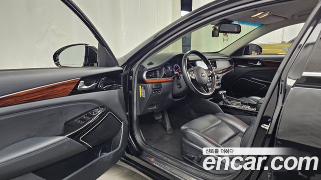 Kia K7 2016 — photo 13