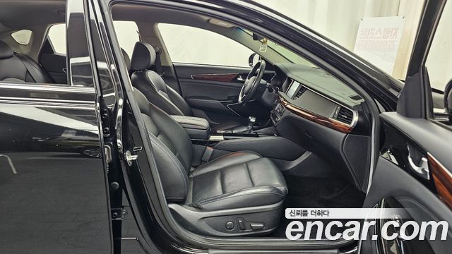Kia K7 2016 — photo 17