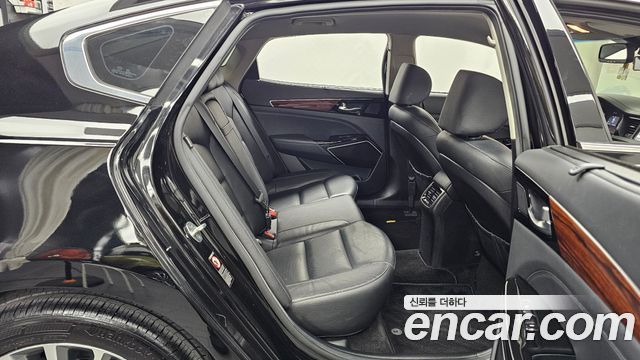 Kia K7 2016 — photo 18