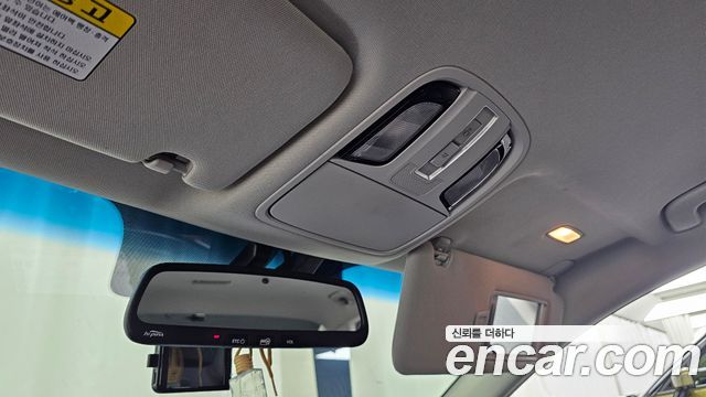 Kia K7 2016 — photo 23