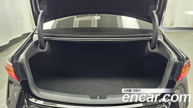 Kia K7 2016 — photo 26