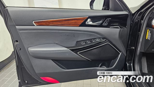 Kia K7 2016 — photo 14