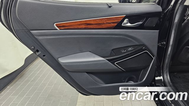 Kia K7 2016 — photo 15