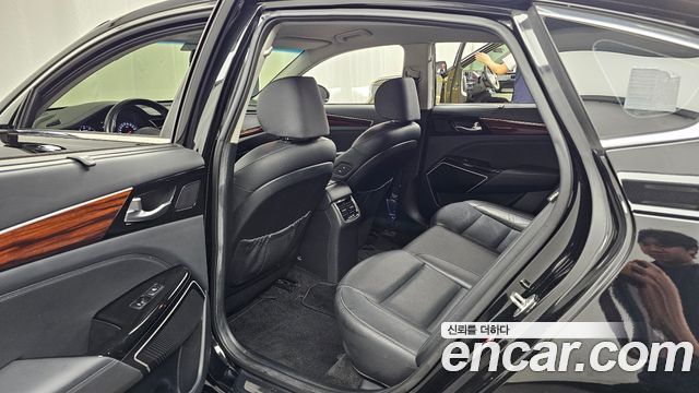 Kia K7 2016 — photo 16