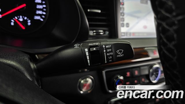 Kia K7 2016 — photo 27