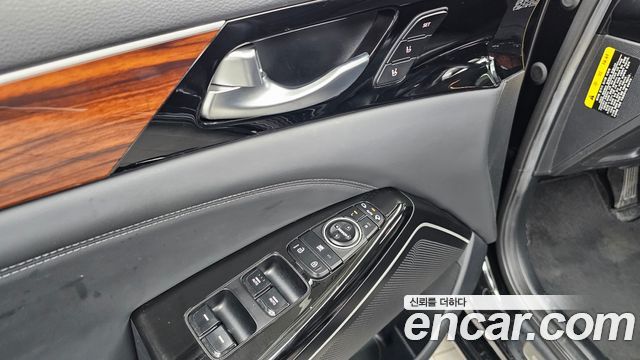 Kia K7 2016 — photo 28