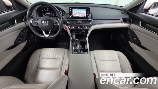 Honda Accord 2018 — photo 10