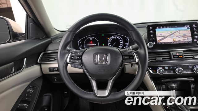 Honda Accord 2018 — photo 19