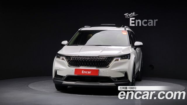 Kia Canival 2023 — photo 3