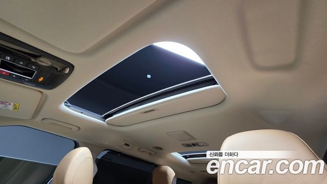 Kia Canival 2023 — photo 23