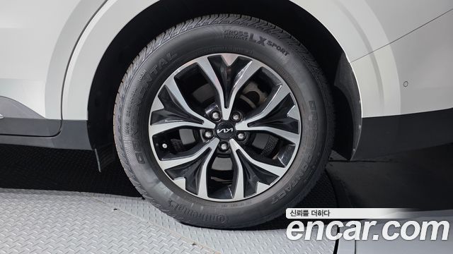Kia Canival 2023 — photo 7