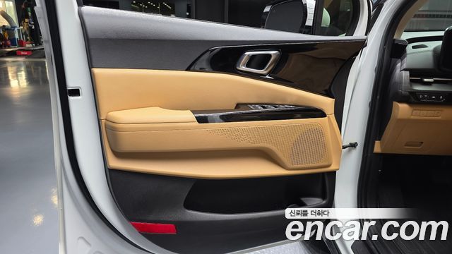 Kia Canival 2023 — photo 14
