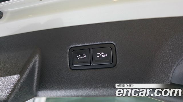 Kia Canival 2023 — photo 33