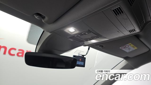 Volkswagen Tiguan 2021 — photo 18