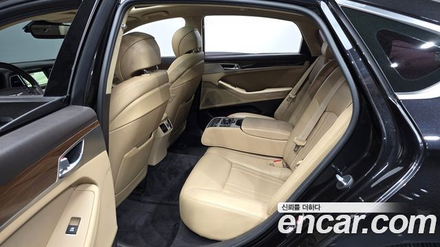 Genesis G80 2018 — photo 12