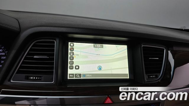 Genesis G80 2018 — photo 14