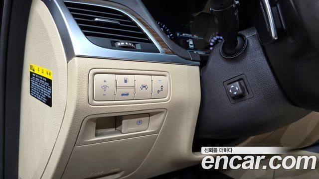 Genesis G80 2018 — photo 19