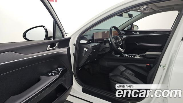 Kia K5 2026 — photo 10