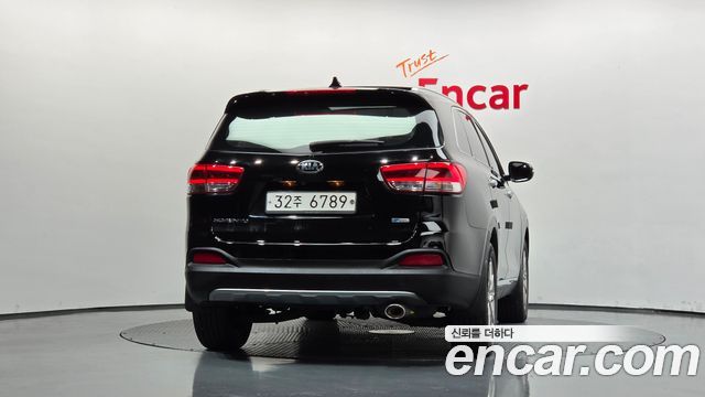 Kia Sorento 2017 — photo 4
