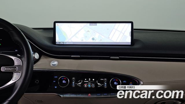 Genesis GV70 2022 — photo 20