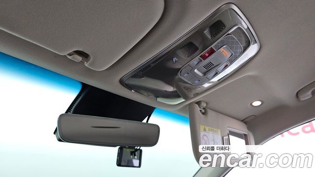 Genesis GV70 2022 — photo 25